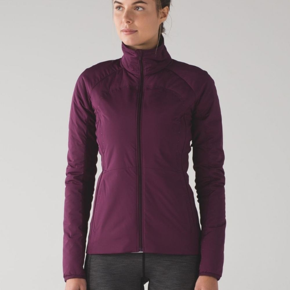 Lululemon Run For Cold Jacket Plum EEUC